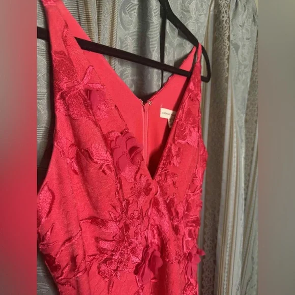 Dress the Population Audrey Dress Begonia Floral Accent 3D - Picture 7 of 8